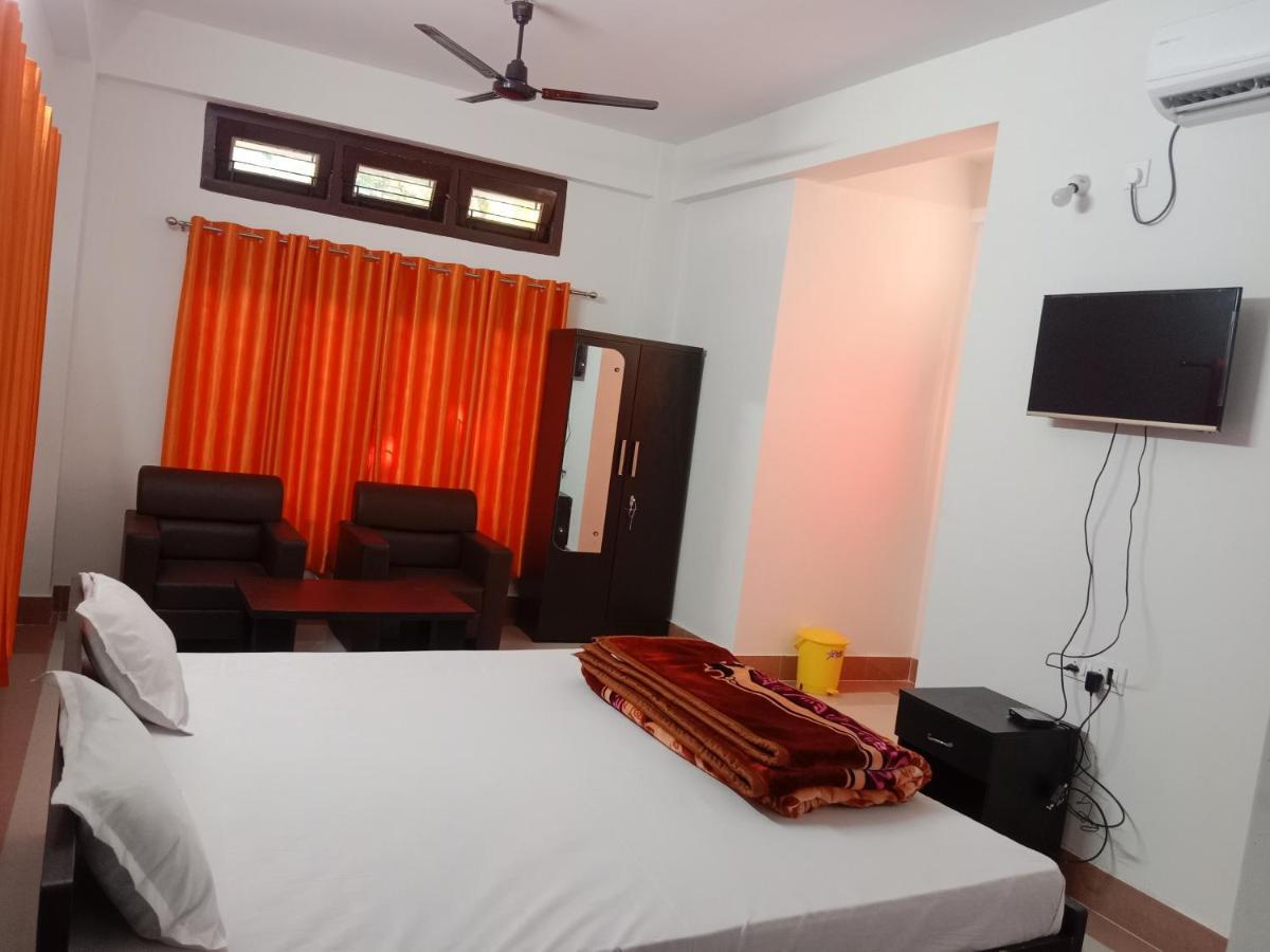 غاواهاتي Niroda Guest House المظهر الخارجي الصورة