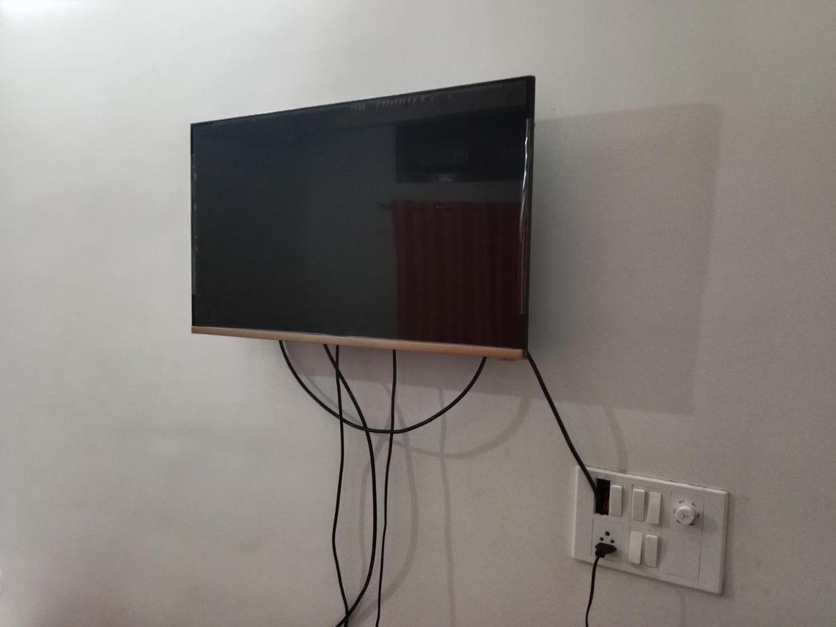 غاواهاتي Niroda Guest House المظهر الخارجي الصورة