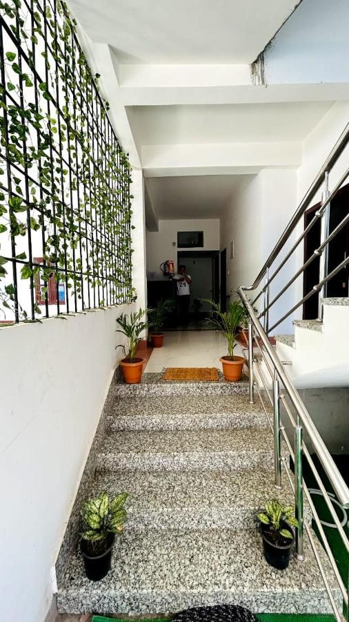غاواهاتي Niroda Guest House المظهر الخارجي الصورة